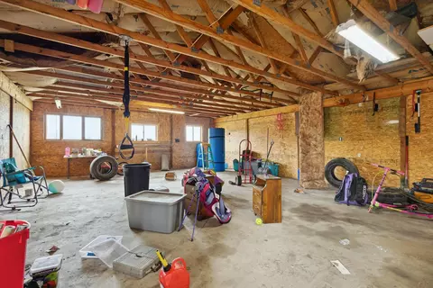 2492 S Ferris Rd, Sumner, MI 48889 photo 27