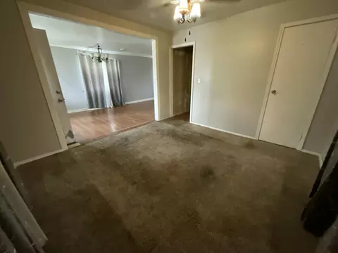 2183 Morrish St, Burton, MI 48519 photo 4