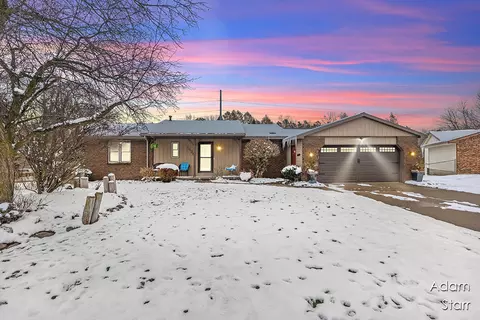 1426 Trinidad Ave NW, Grand Rapids, MI 49534