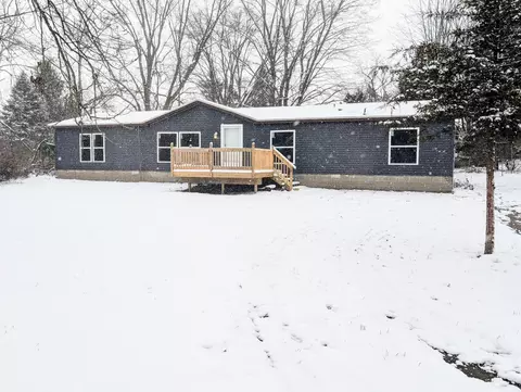 220 E Cherry St NE, Cedar Springs, MI 49319