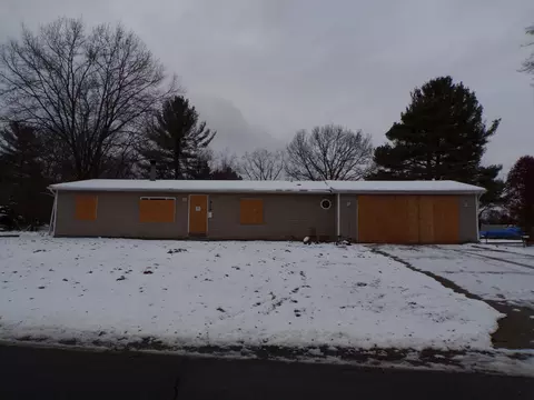 210 Swan Ave, Allegan, MI 49010
