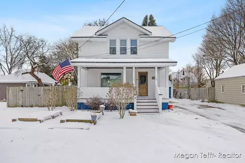 920 Jones St NW, Grand Rapids, MI 49544