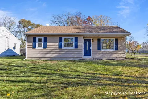 5358 Mick Ave SE, Kentwood, MI 49548