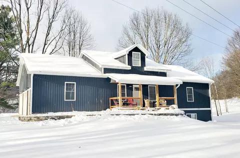 296 Doster Rd, Plainwell, MI 49080