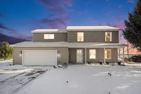 12219 Portage Rd, Vicksburg, MI 49097