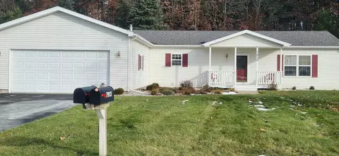 7914 Schooner Ln, Canadian Lakes, MI 49346