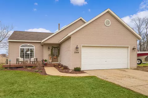 2149 Antler Ct NE, Cedar Springs, MI 49319