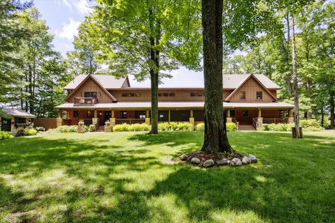 1291 Old Ferris Ln, Bitely, MI 49309