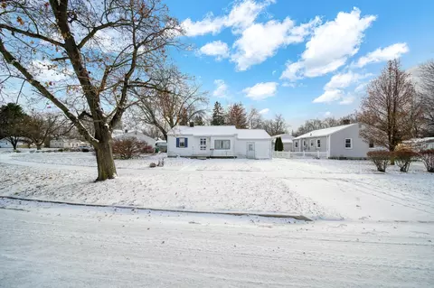 595 Hunt Pl, Ypsilanti, MI 48198