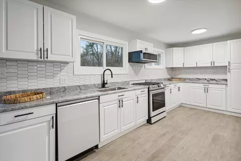 Kitchen - 1110 Chapel Rd, Parma, MI 49269 photo 2 of 4