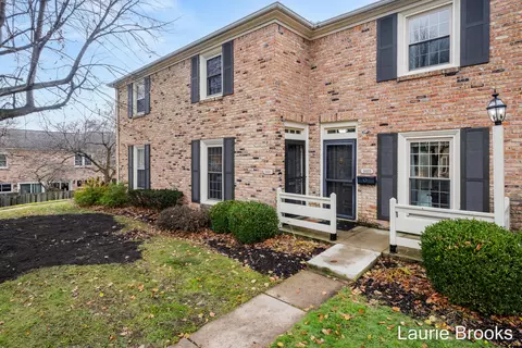2421 Cranden Dr SE, Grand Rapids, MI 49506