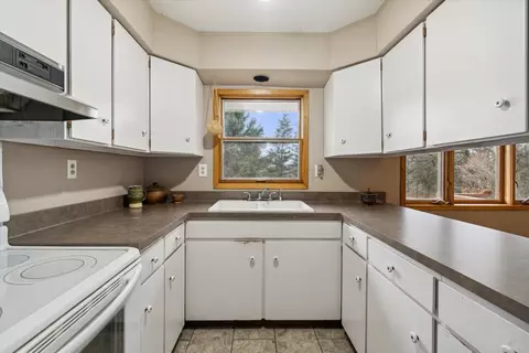 8375 County Farm Rd, Parma, MI 49269 photo 5
