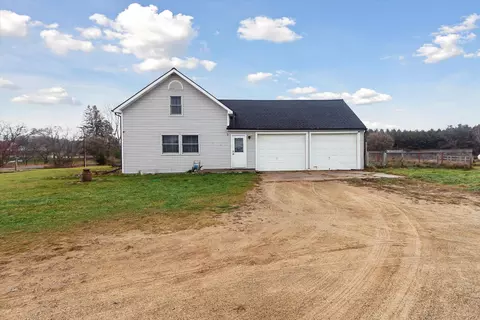 1391 Edgar Rd, Edmore, MI 48829 photo 4