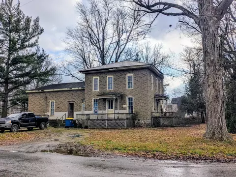 314 N Hillsdale St, Homer, MI 49245