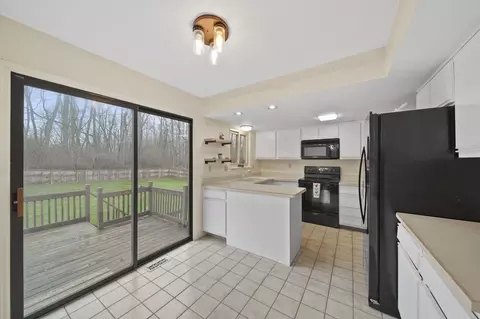 Kitchen - 5112 Murray Rd, Jackson, MI 49201 photo 1 of 5
