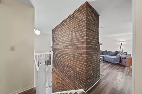 Entry Way - 5112 Murray Rd, Jackson, MI 49201 photo 4 of 4