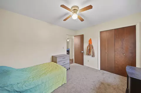 Bedroom - 5112 Murray Rd, Jackson, MI 49201 photo 4 of 6