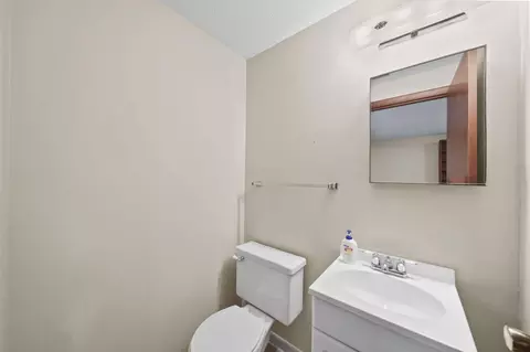 Bath - 5112 Murray Rd, Jackson, MI 49201 photo 1 of 3