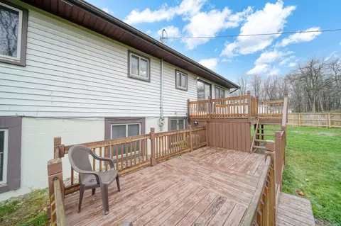 Exterior - 5112 Murray Rd, Jackson, MI 49201 photo 5 of 17