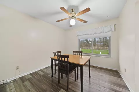 Dining - 5112 Murray Rd, Jackson, MI 49201 photo 2 of 2