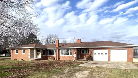 249 S Centennial Rd, Coldwater, MI 49036 photo 2