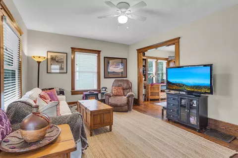 741 Douglas St, Jackson, MI 49203 photo 7