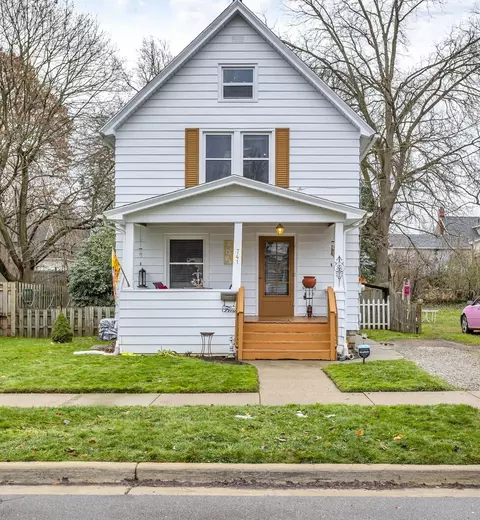 741 Douglas St, Jackson, MI 49203