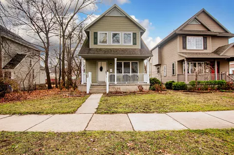 134 Kirtland St SW, Grand Rapids, MI 49507