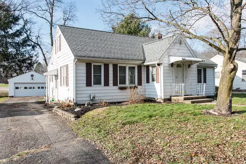 117 N Harris St, Paw Paw, MI 49079