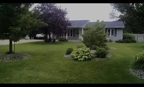 8262 S 8th St, Kalamazoo, MI 49009