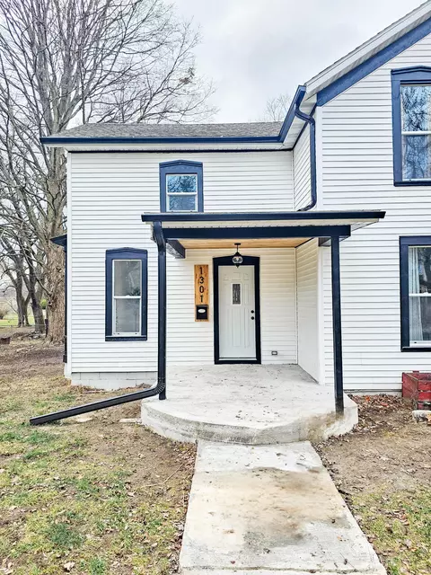 1301 8th St, Three Rivers, MI 49093 photo 2