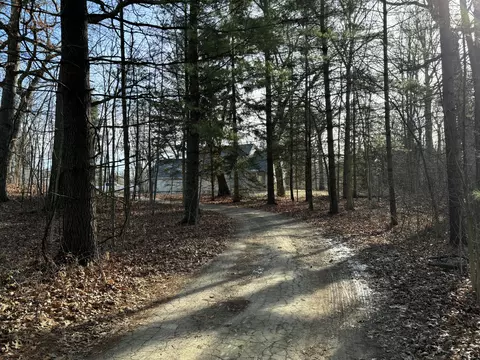 11555 Bellman Rd, Grass Lake, MI 49240