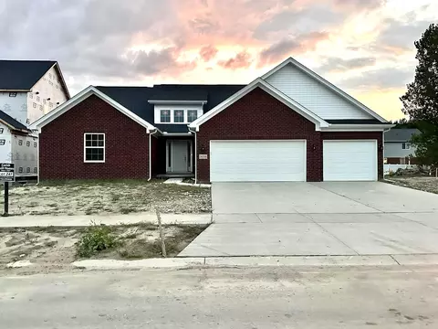 20248 Fountain View Ln, Brownstown, MI 48183