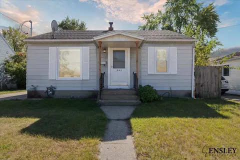 948 Aldon St SW, Wyoming, MI 49508