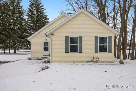 402 Richfield Ave, Springfield, MI 49037 photo 29