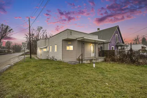 1605 State St, Marne, MI 49435