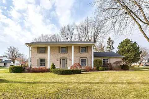 6702 Cottonwood Knoll Ct, West Bloomfield, MI 48322