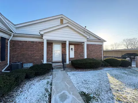 4671 Leisure Ln #53, Trenton, MI 48183