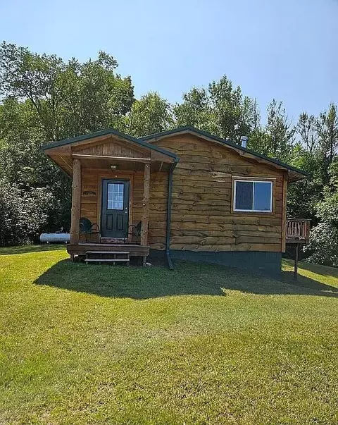 15770 Peters Farm Rd, Irons, MI 49644