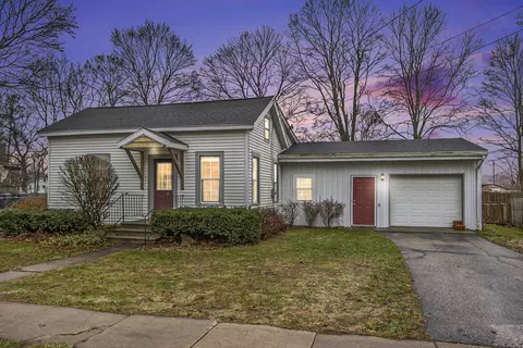 531 W St Joseph St, Lawrence, MI 49064