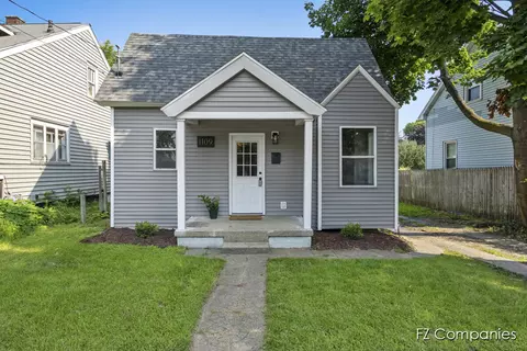 1109 Park St SW, Grand Rapids, MI 49504
