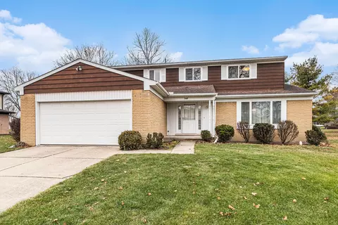 540 Lexington Ct, Saline, MI 48176