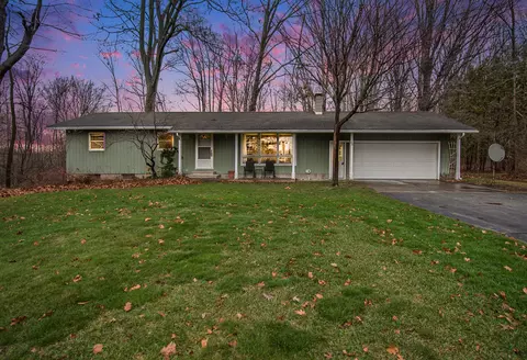 100 N Winding Dr, Midland, MI 48640