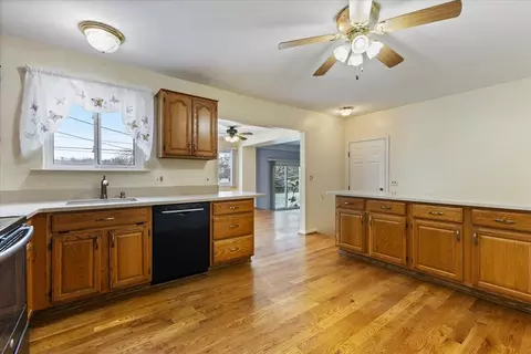 1453 Boyd St, Troy, MI 48083 photo 7