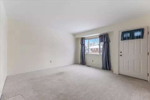 1453 Boyd St, Troy, MI 48083 photo 4