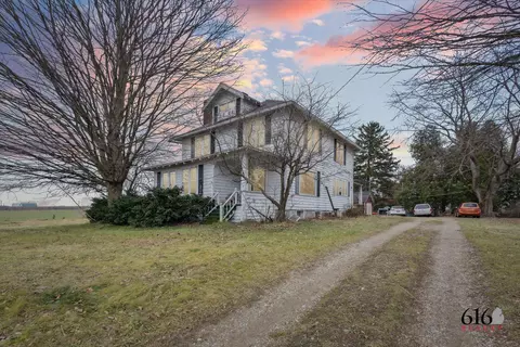 14496 Peach Ridge Ave, Kent City, MI 49330