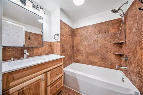 817 Hibbard Ave, Jackson, MI 49202 photo 17