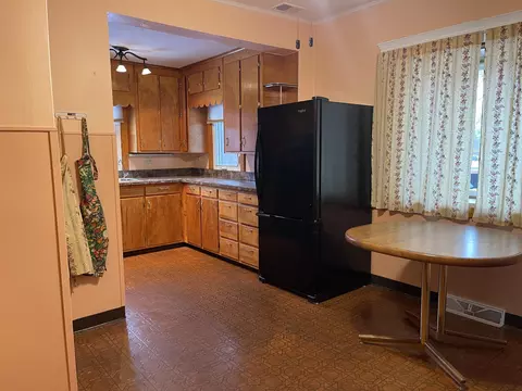 Kitchen - 2924 Page Ave, Jackson, MI 49203 photo 12 of 12