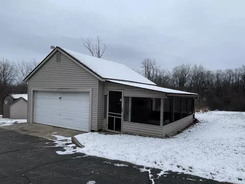 Exterior - 2924 Page Ave, Jackson, MI 49203 photo 3 of 9