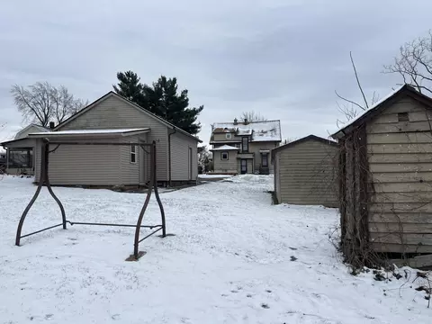 Exterior - 2924 Page Ave, Jackson, MI 49203 photo 5 of 9